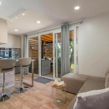 Strandhaus Ive: Beachfront Oasis With Whirlpool And Olive Grove Holiday home