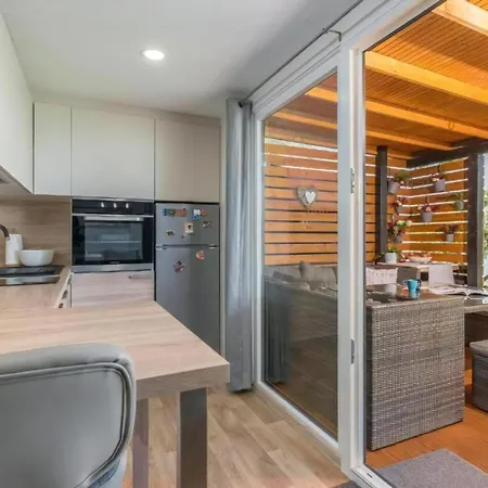 Strandhaus Ive: Beachfront Oasis With Whirlpool And Olive Grove Holiday home Pula
